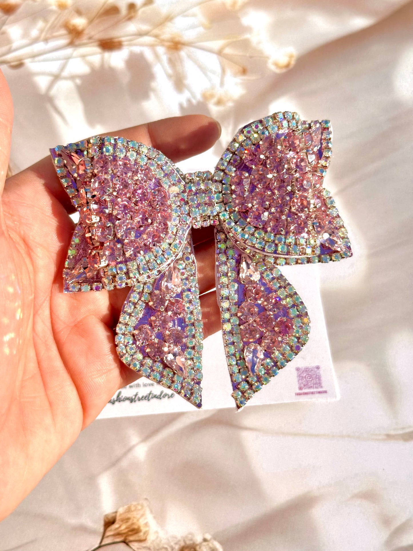 Blushie - Bejewelled Bow