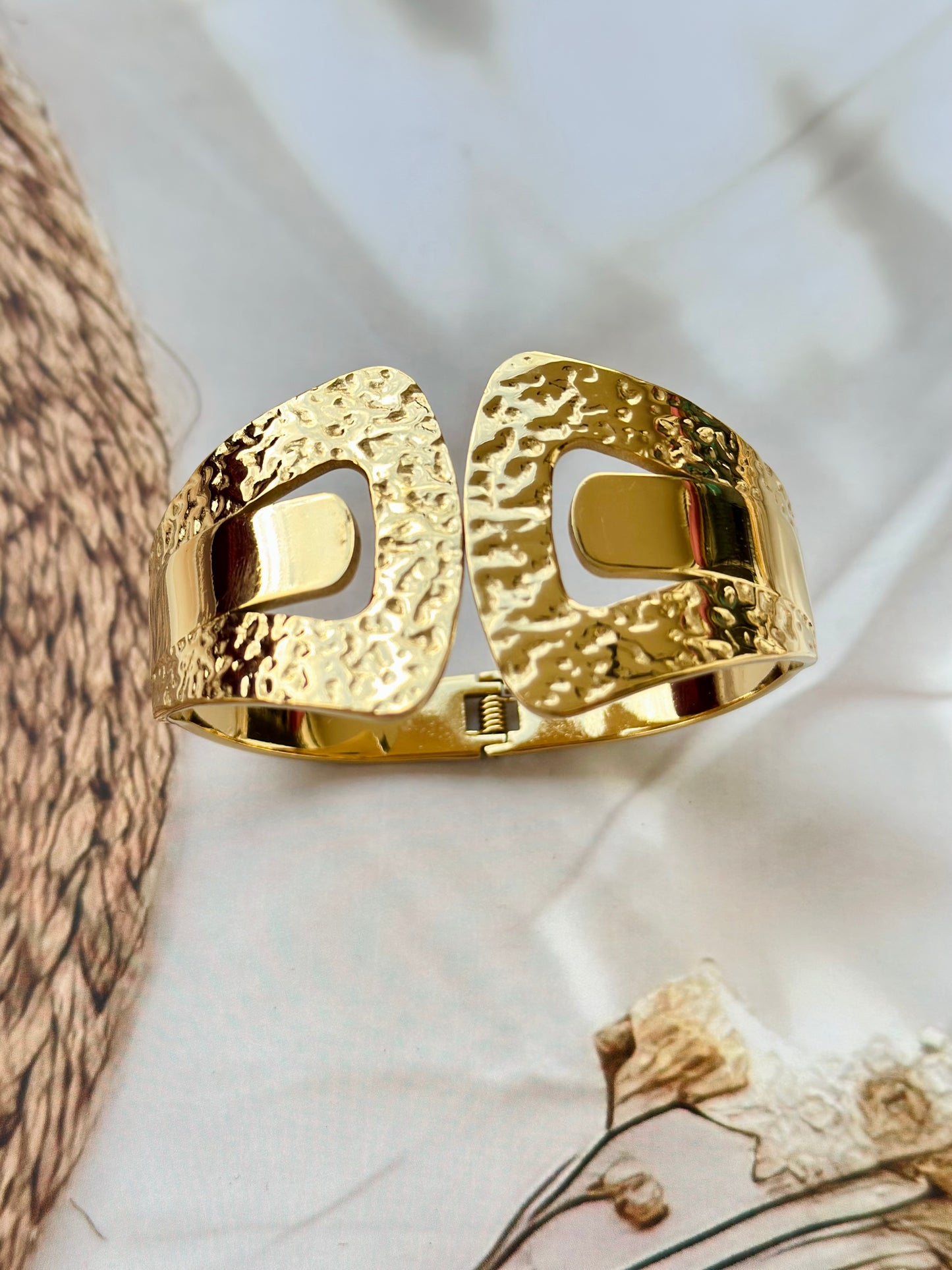 Rustom - Anti tarnish bracelets
