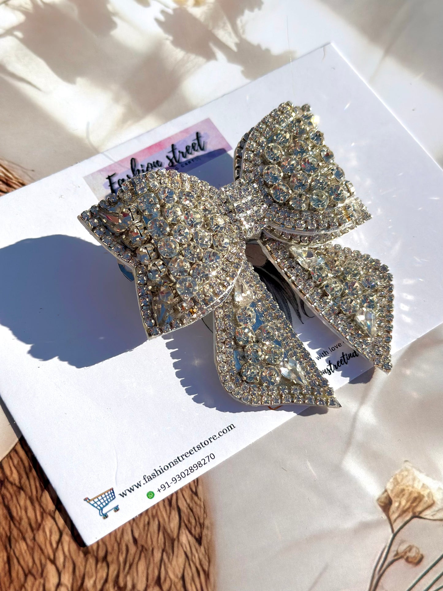 Silvaris - Bejewelled Bow