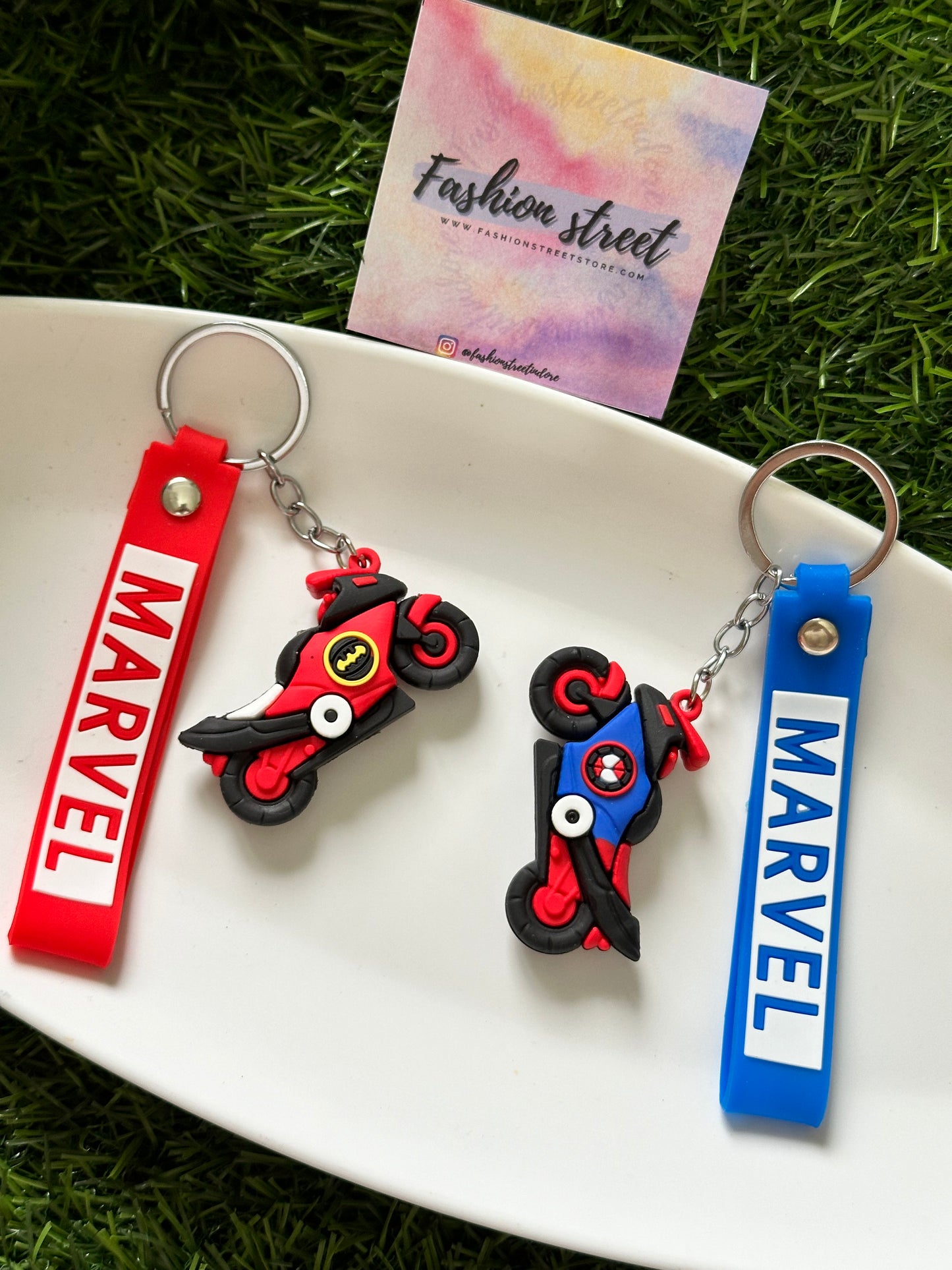 Sportsbike Keychain with band