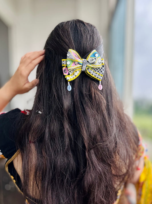 Rasiya - the festive bow