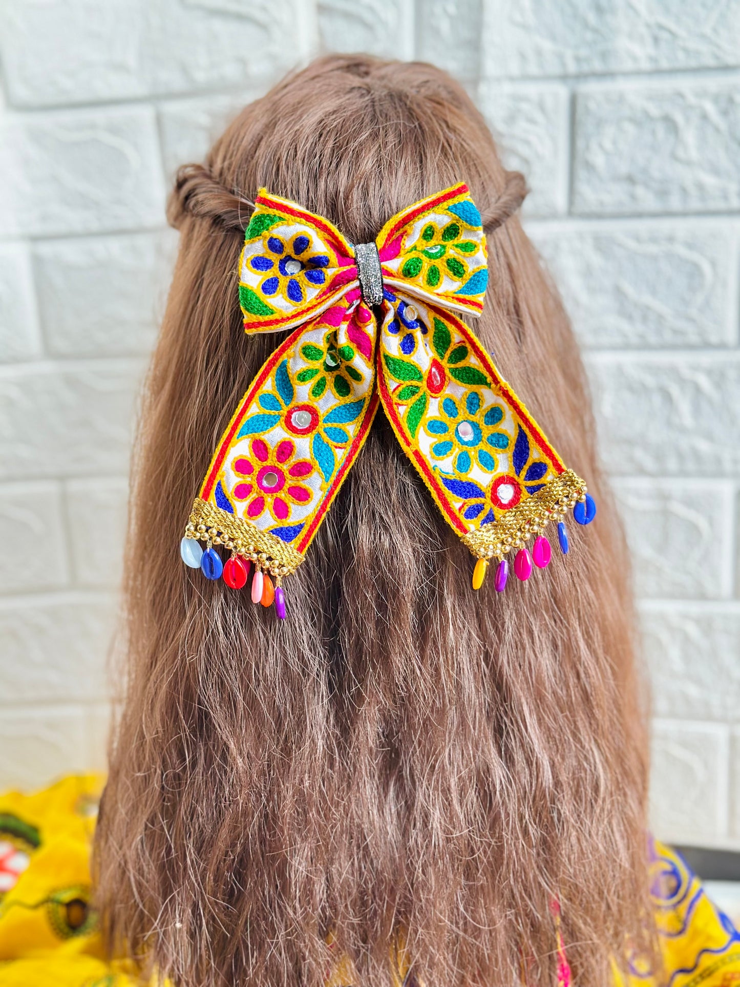 Navrani - the festive bow