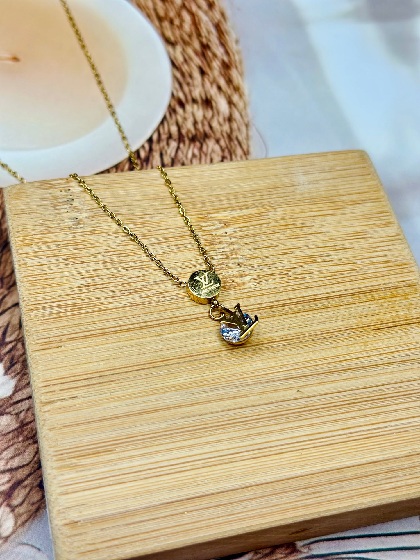 LV LUXE Necklace