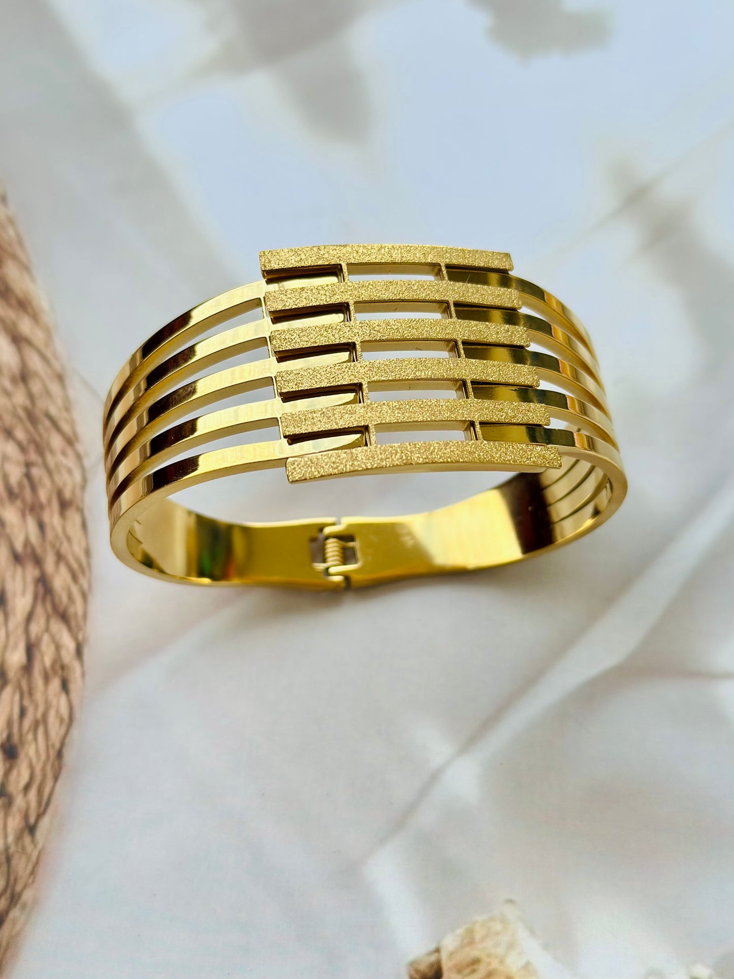 Buttercup - Anti tarnish bracelets