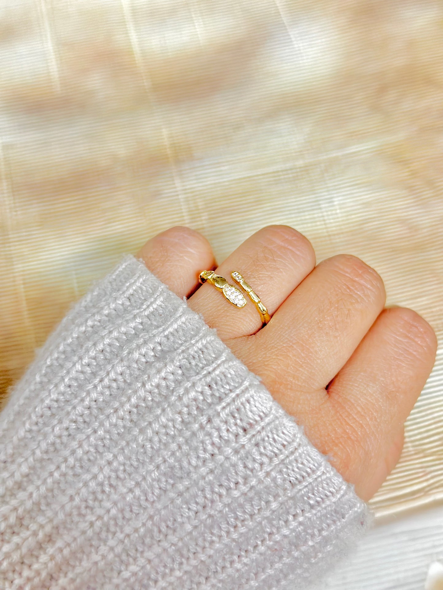 Serpent wrap Ring