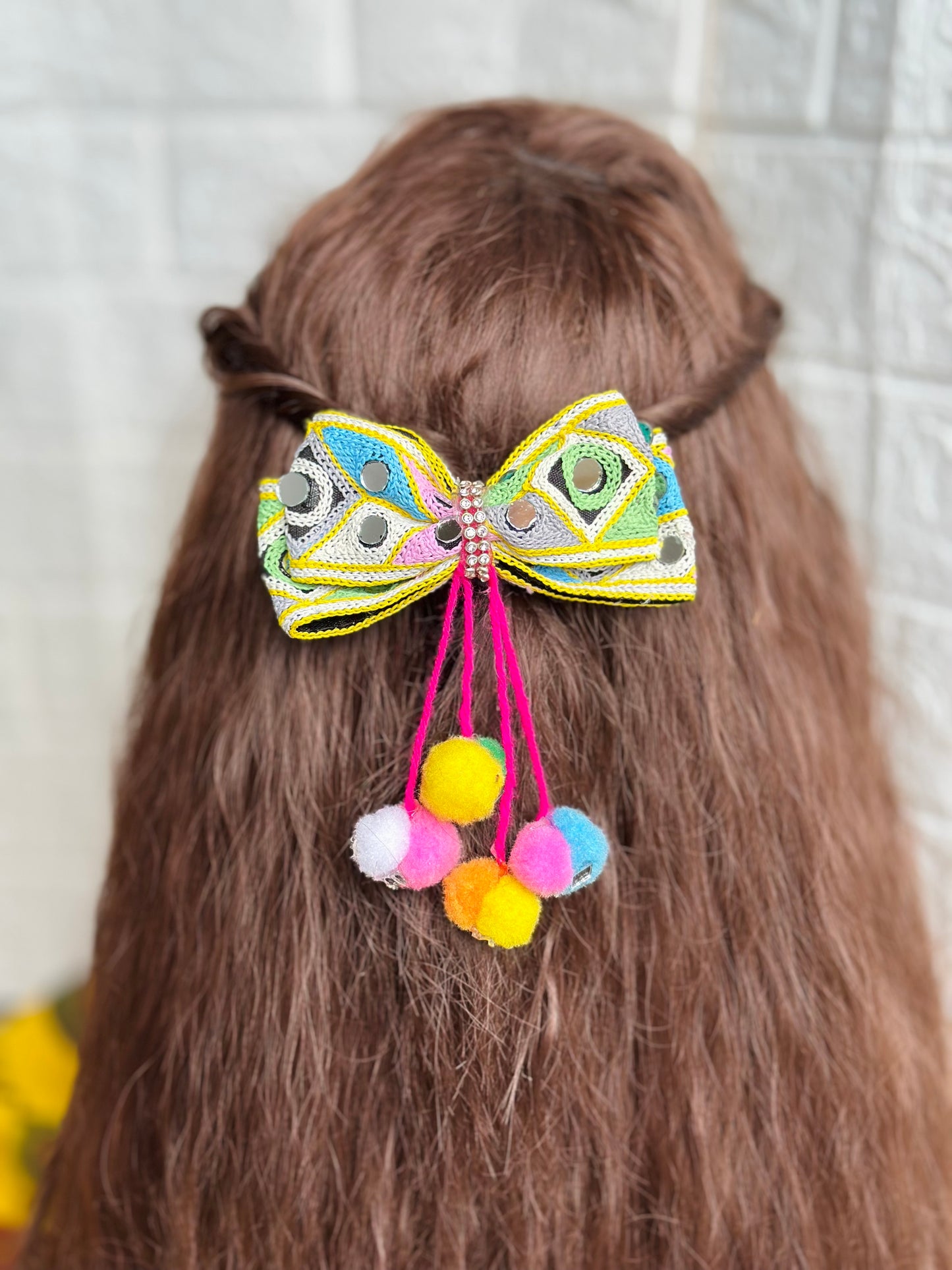 Raasya- the festive bow