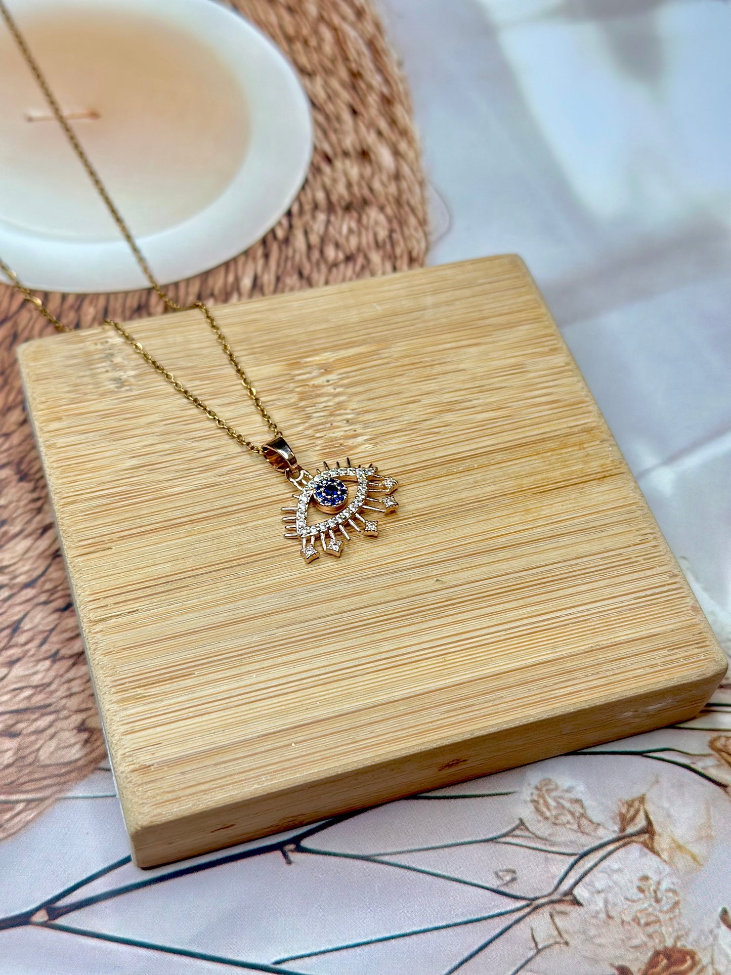 Eyelet evil eye Necklace