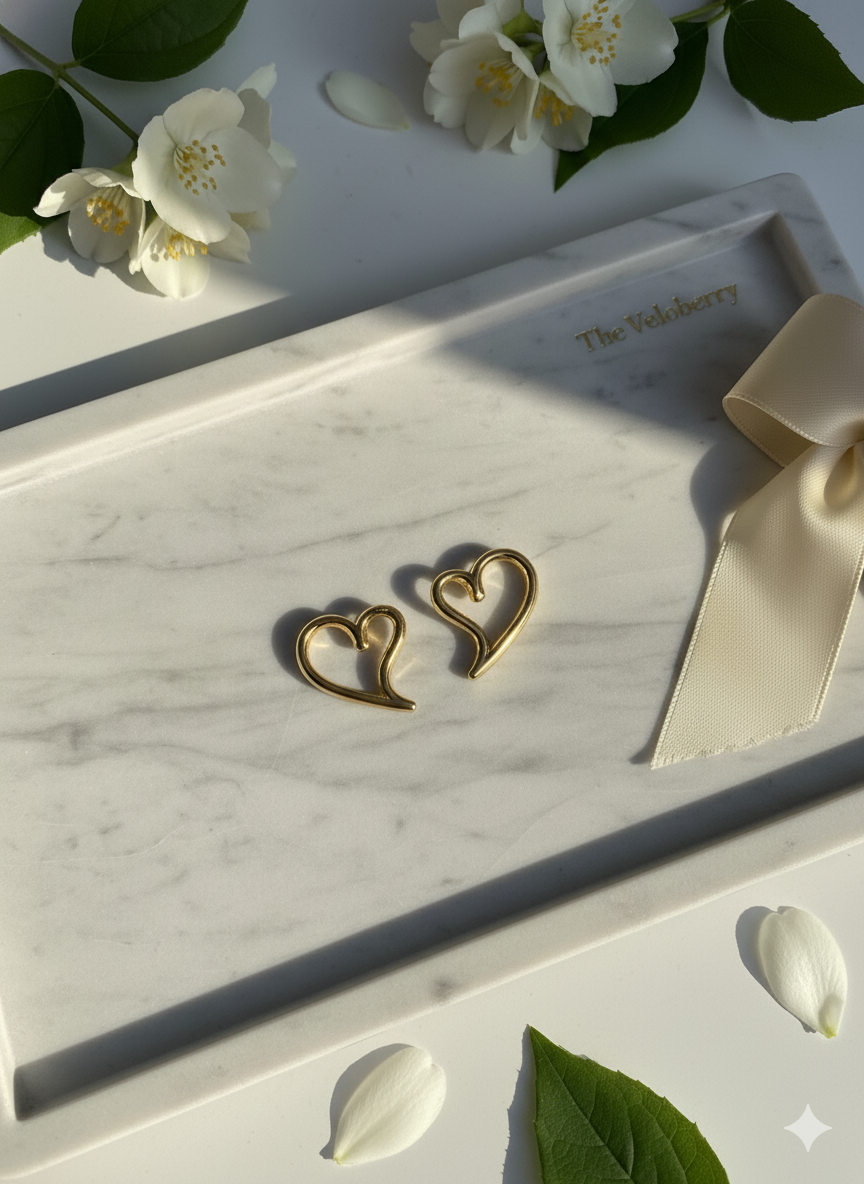 Curvy heart earrings