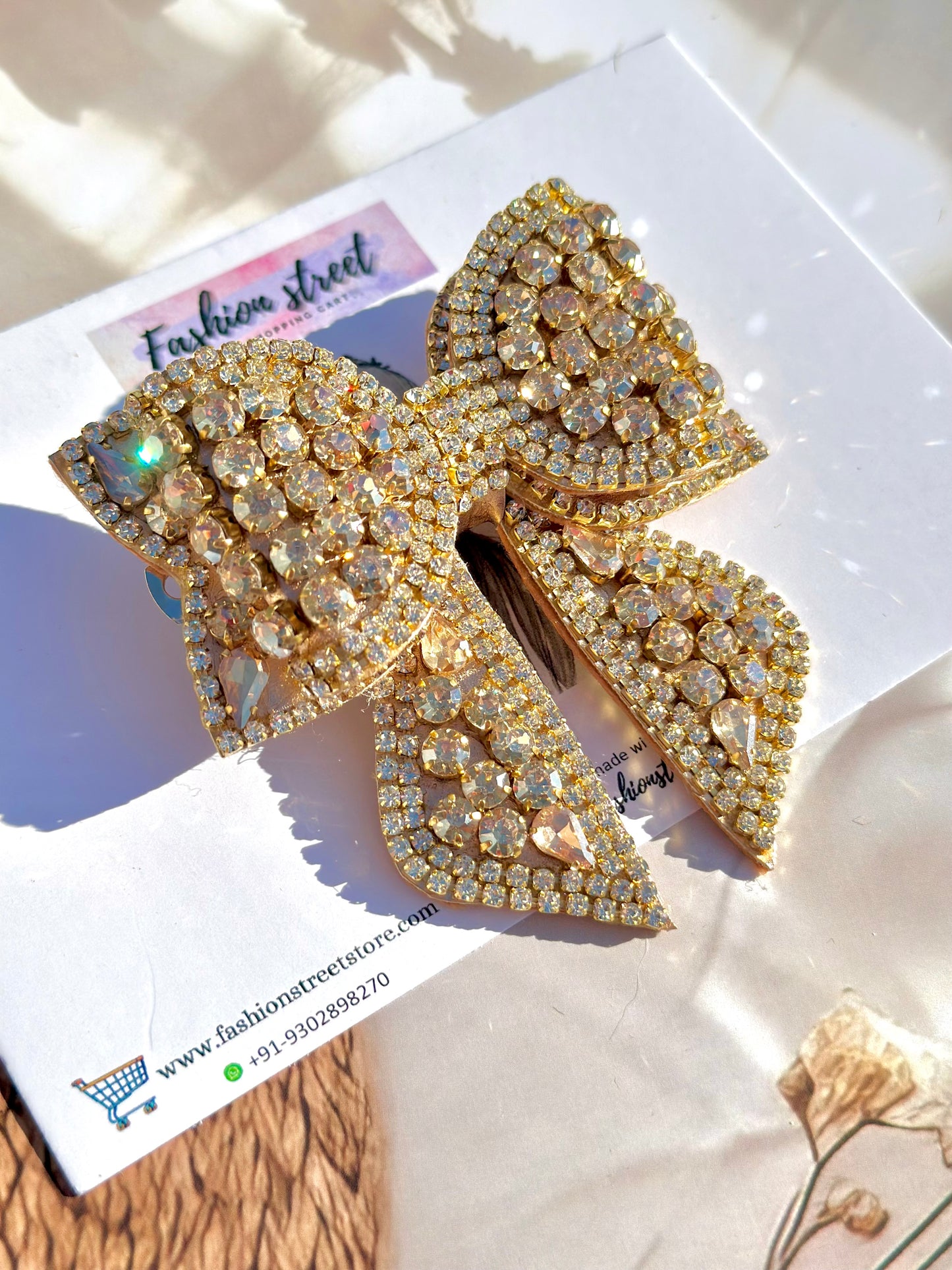 Lustera - Bejewelled Bow