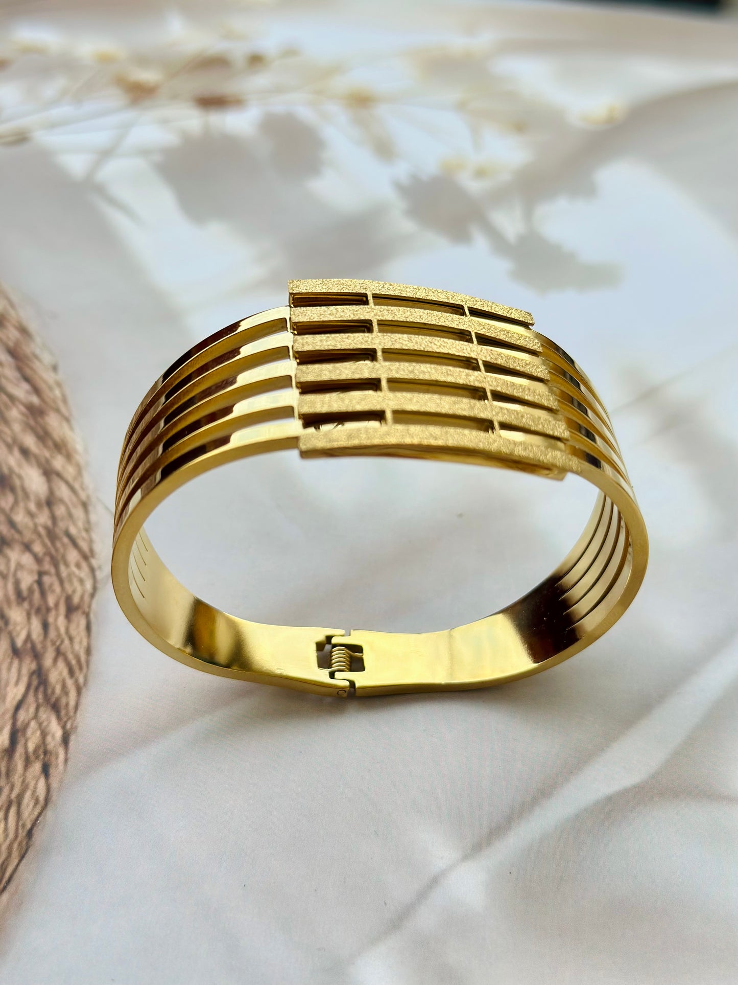 Buttercup - Anti tarnish bracelets