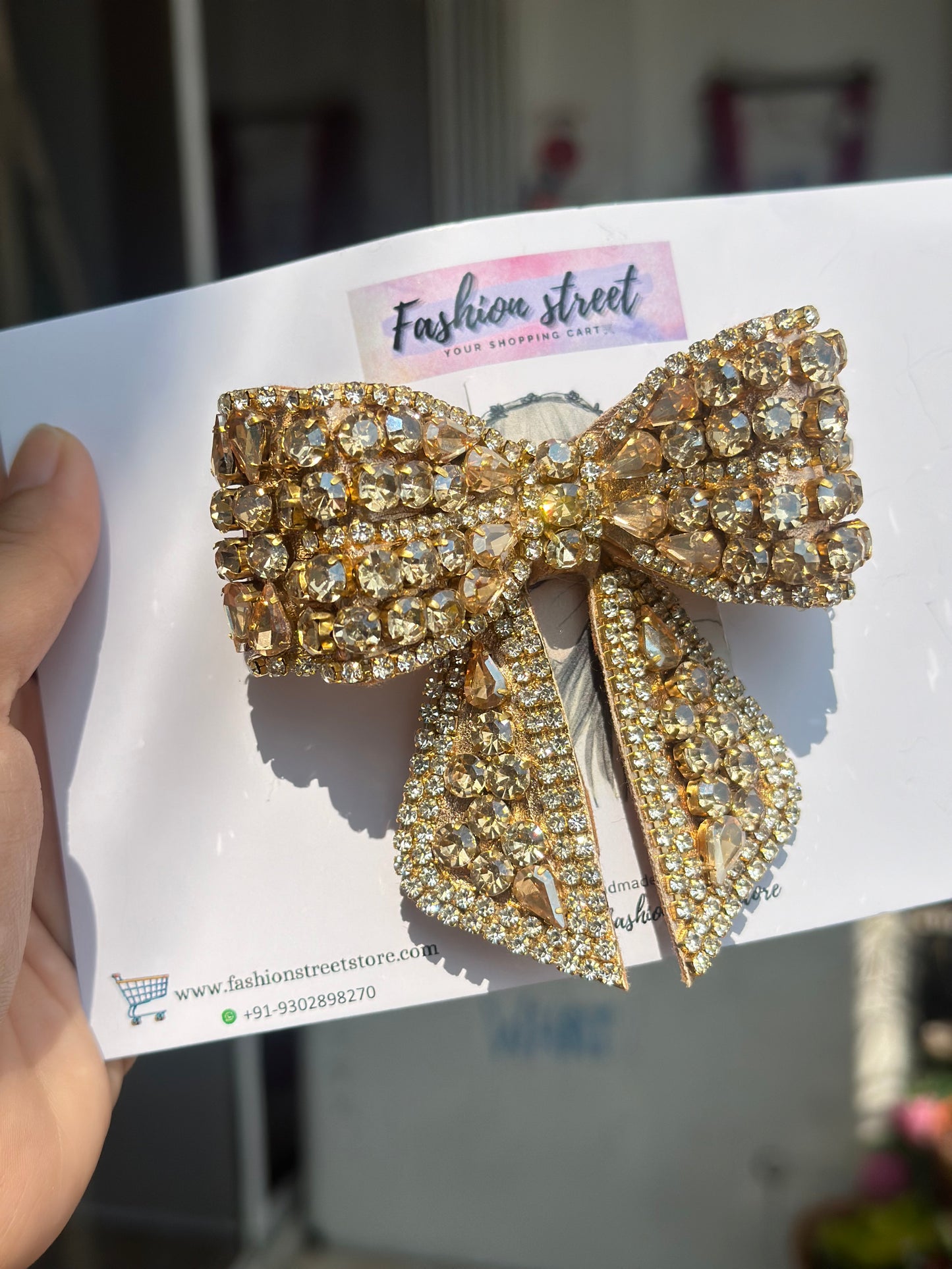 Golden Glamour - Bejewelled Bow