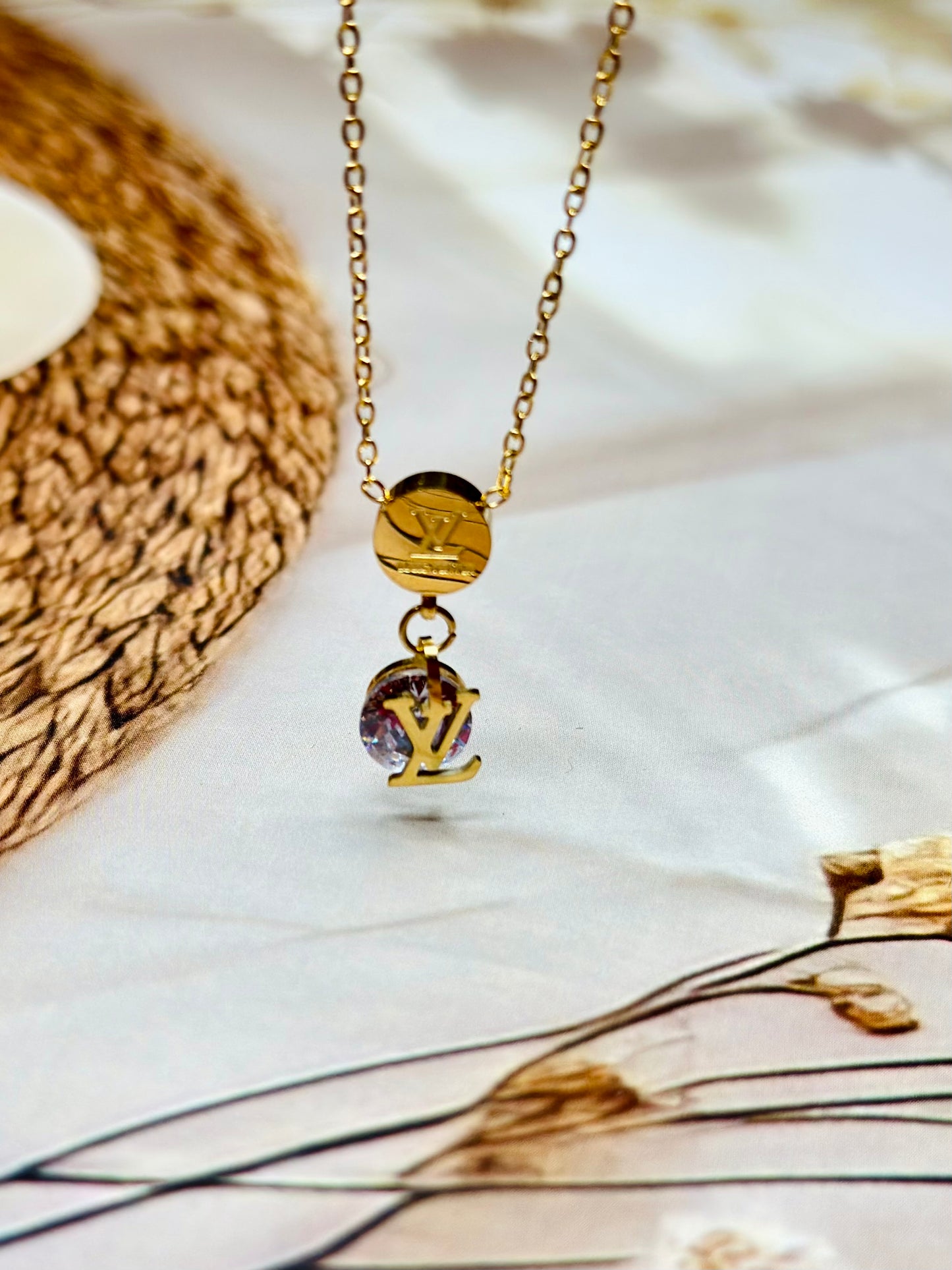 LV LUXE Necklace