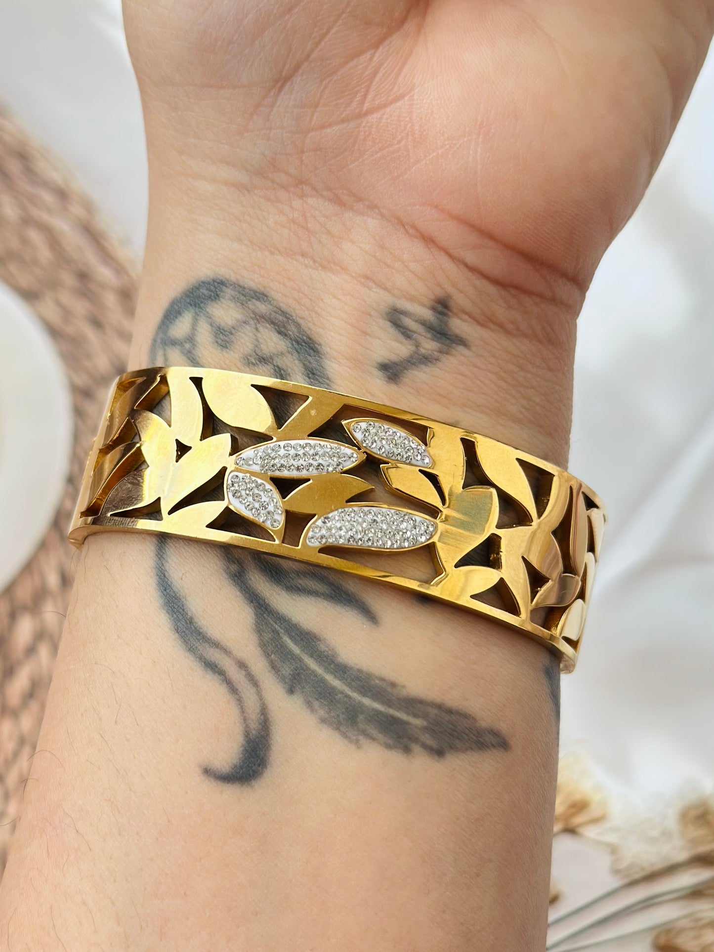 Broad leaf - Anti tarnish bracelets