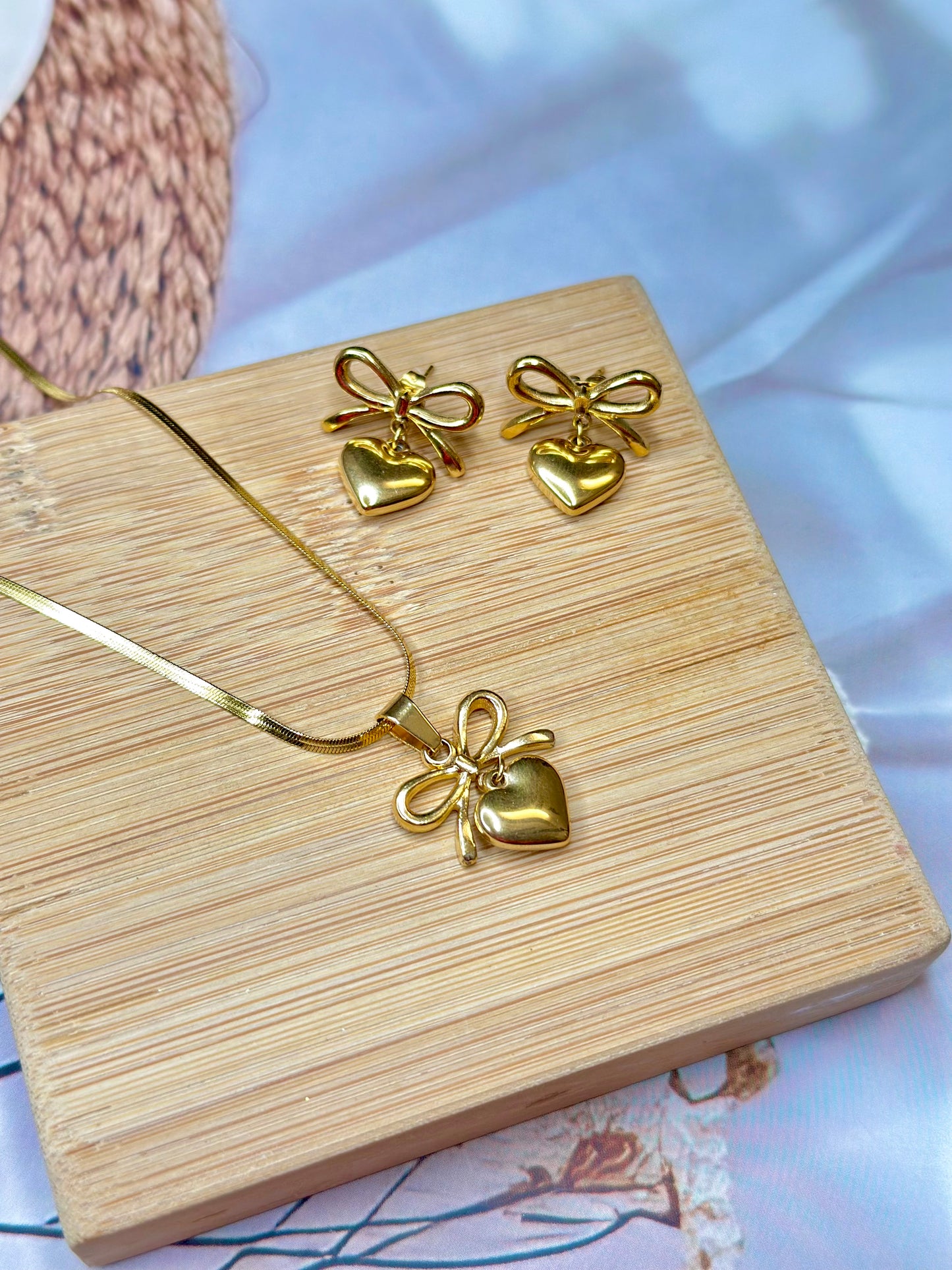 Bow knot necklace set