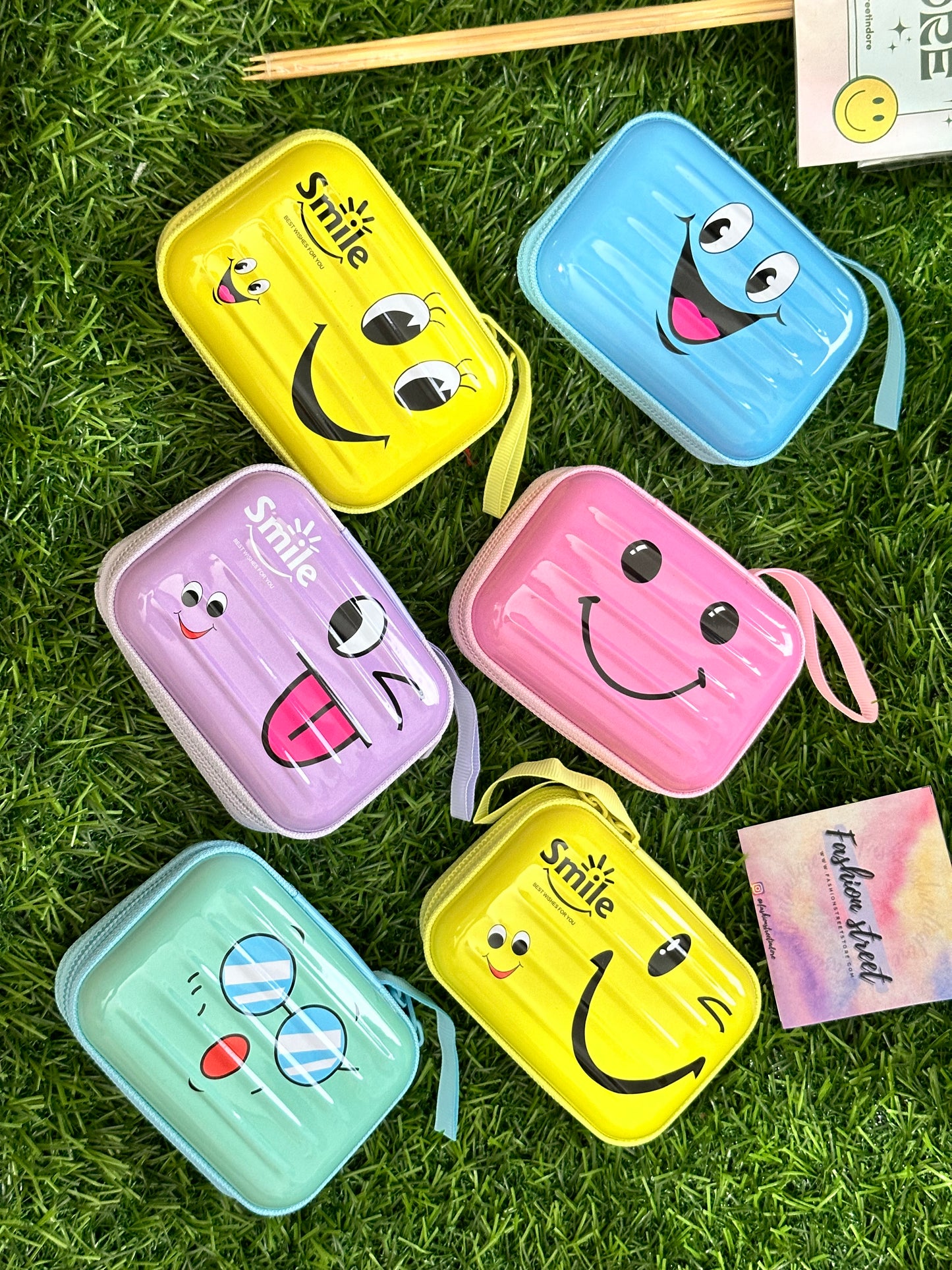 Cute hardcase pouch