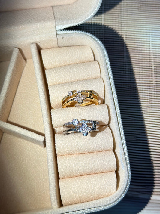 Lucky Clover Band Ring