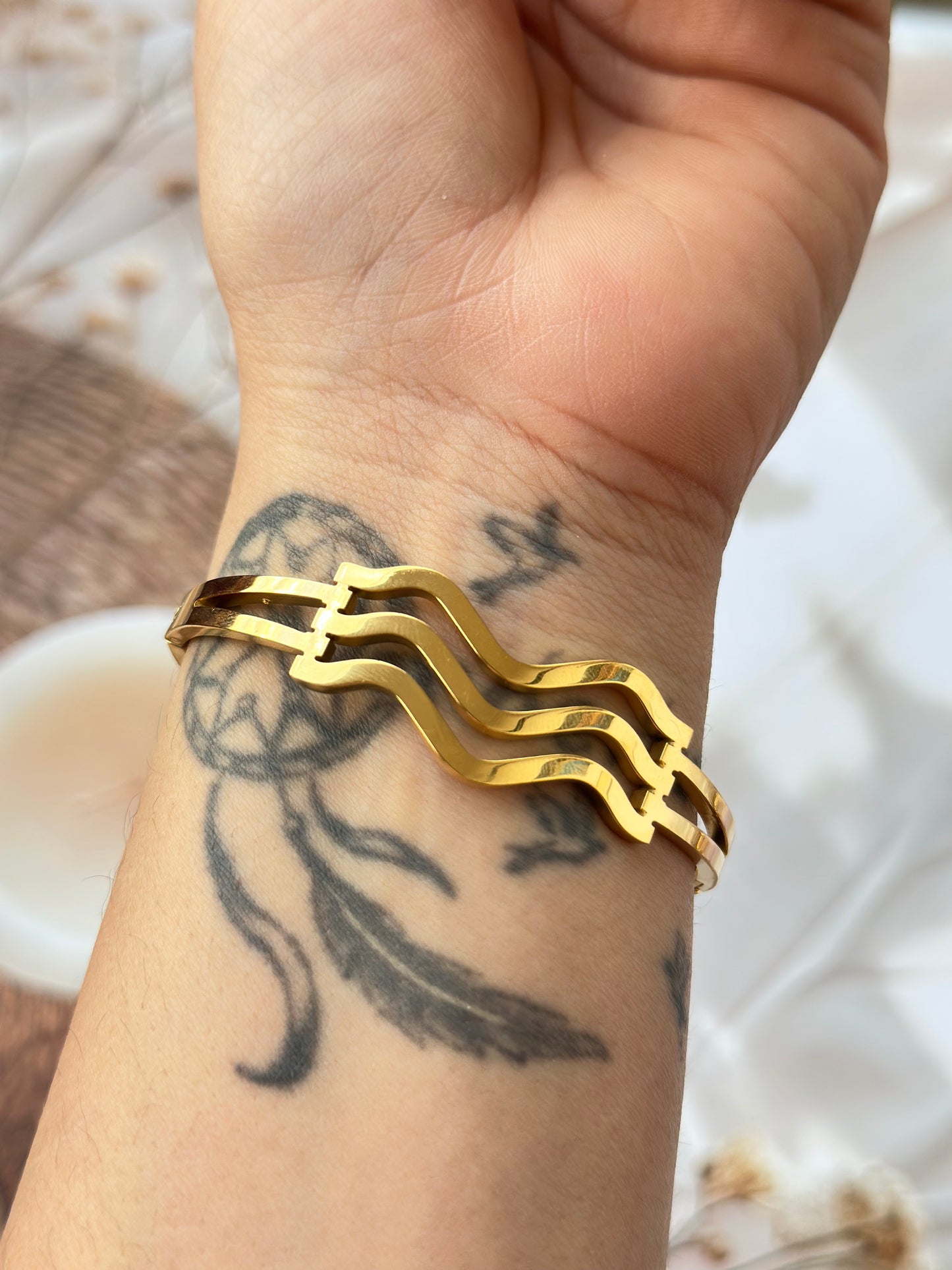 Waves - Anti tarnish bracelets
