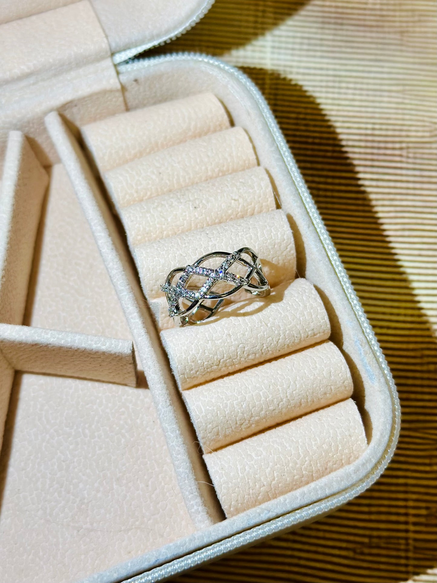 Spider web Ring
