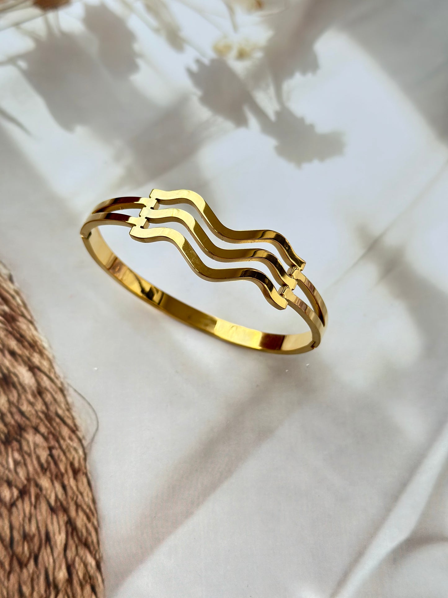 Waves - Anti tarnish bracelets