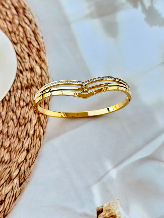 The oval heart - Anti tarnish bracelets