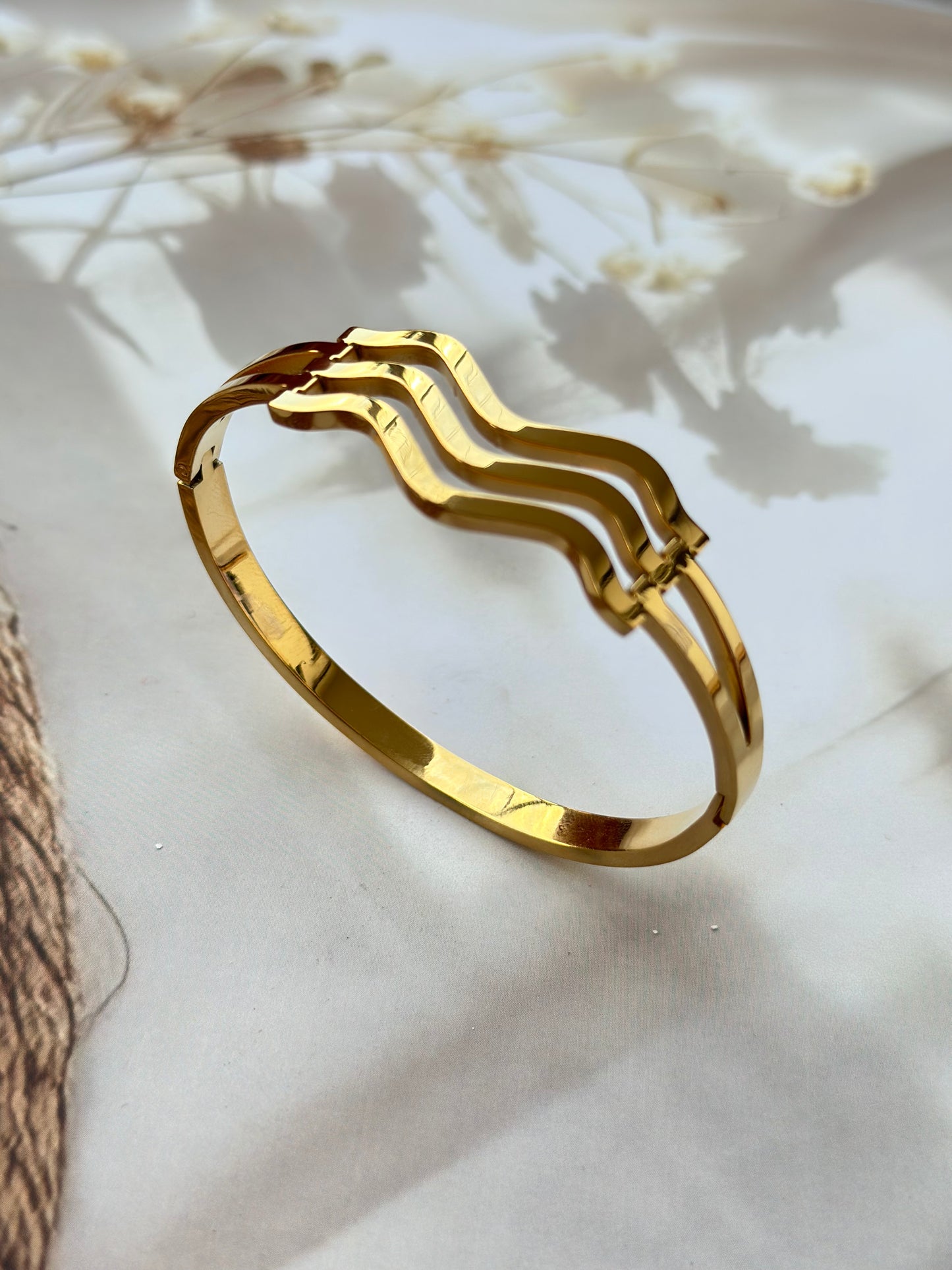 Waves - Anti tarnish bracelets