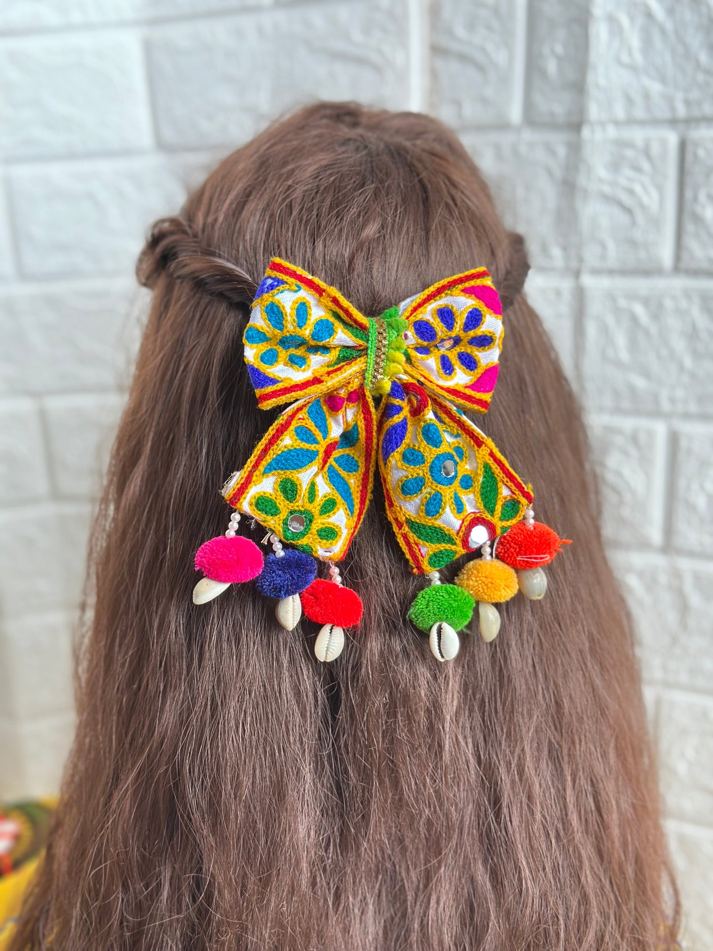 Desiras - the festive bow