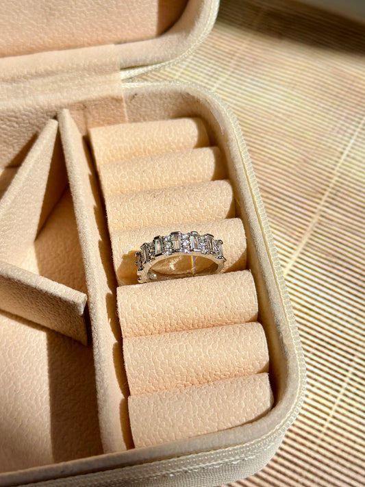 Monroe band Ring