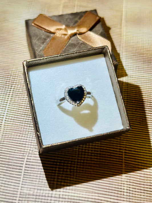 Mystic black - heart ring